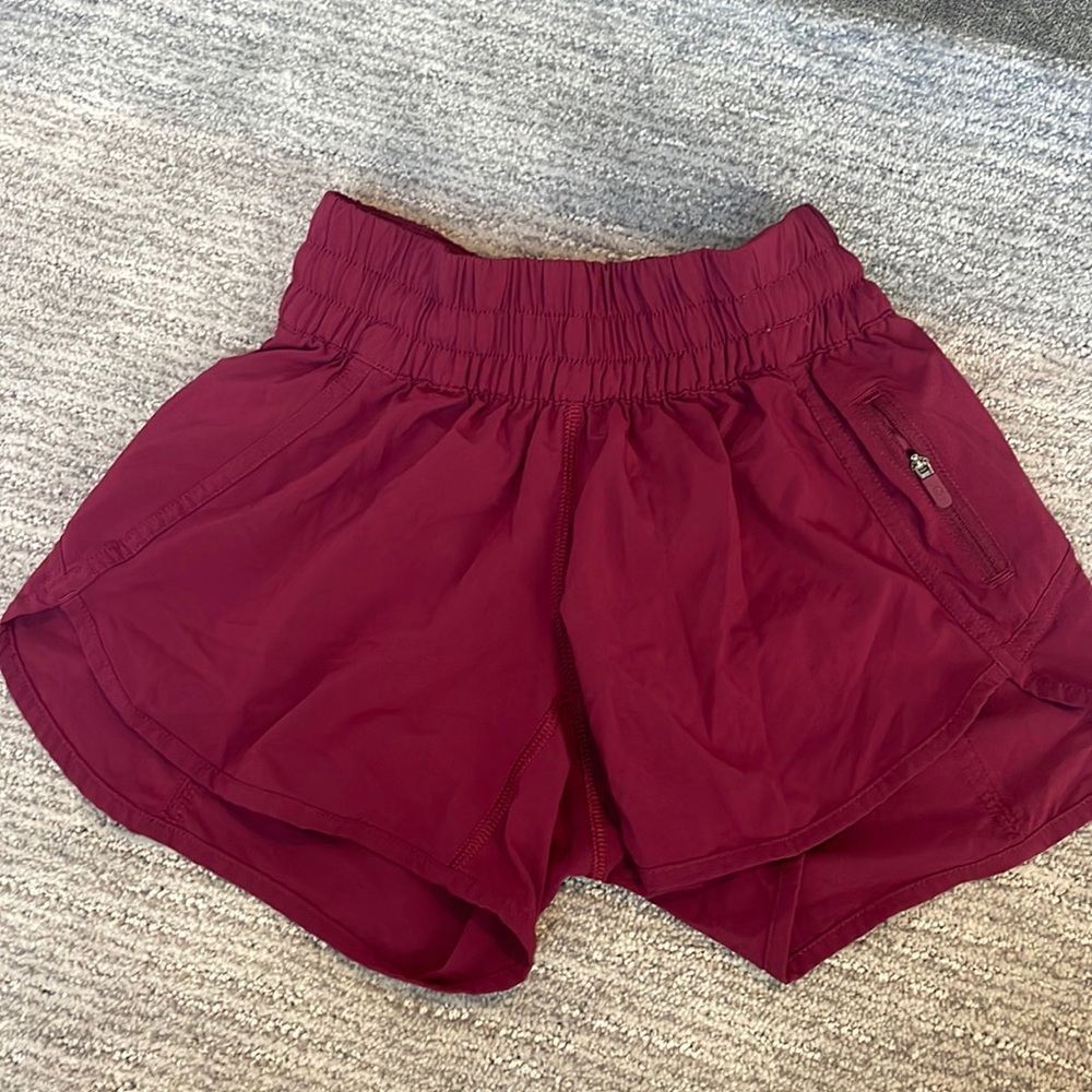Lululemon Shorts! Limited edition color size 4